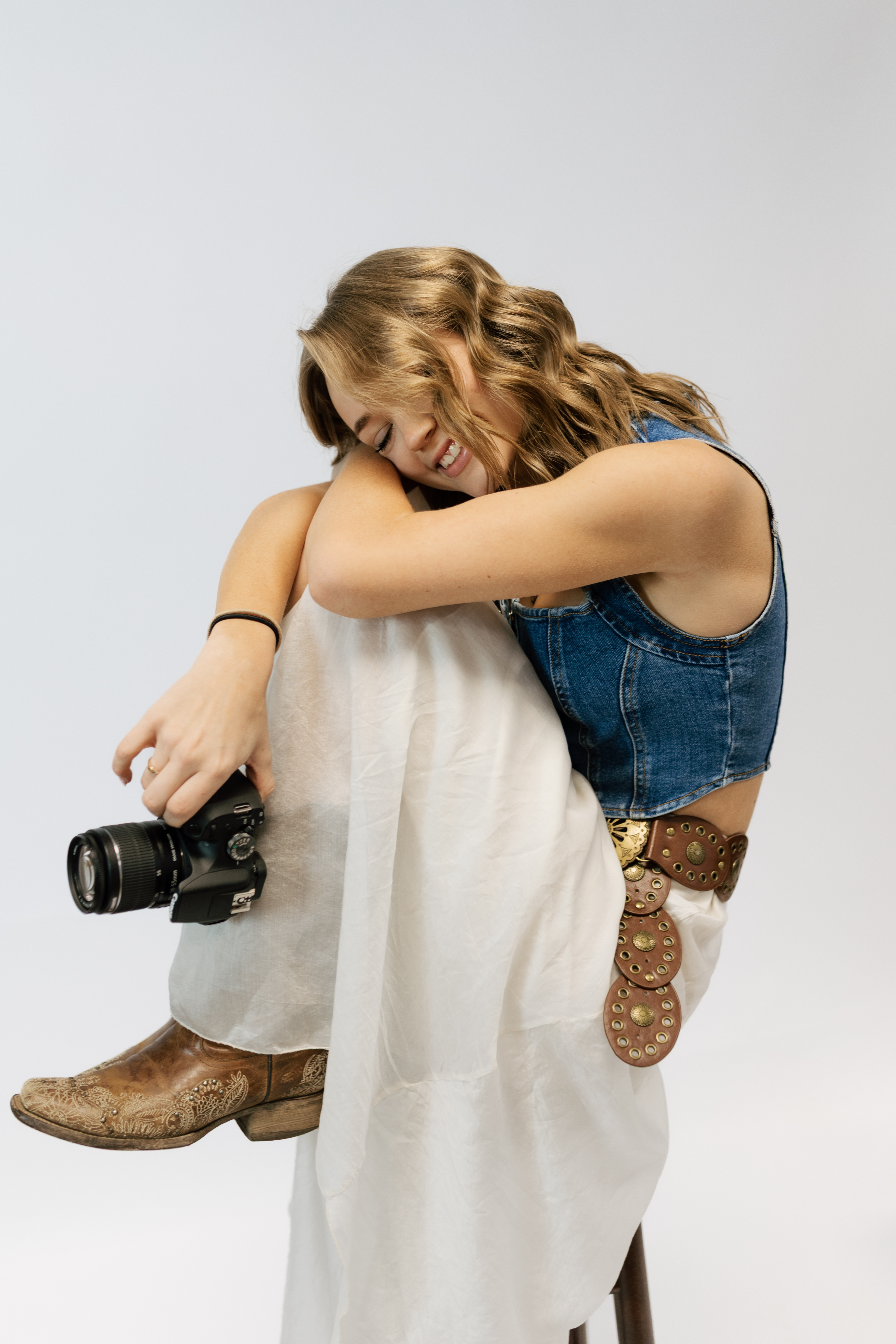 Karys holding a camera